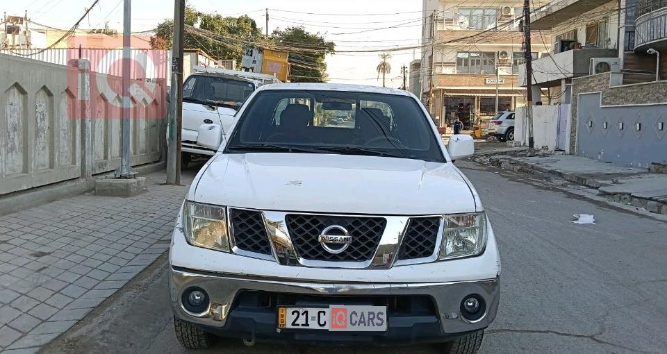 نيسان نافارا